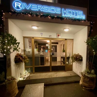 Riverside Hotel